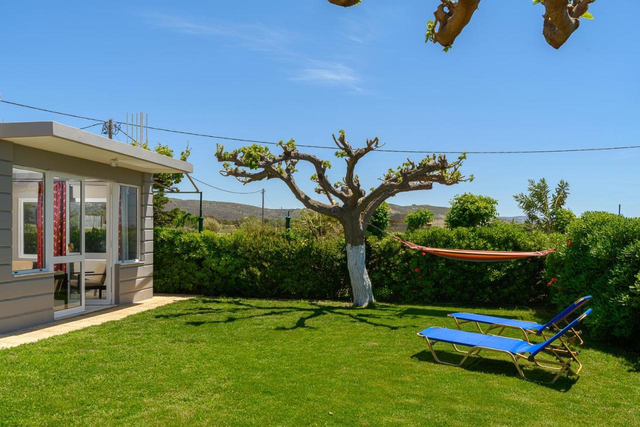 Villa Petrakis Afrathias Garden House Kalamaki  Exterior foto